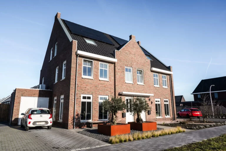 Woningbouw – 2 onder 1 kap Emmeloord