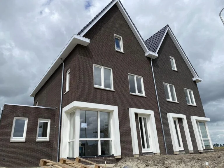 Woningbouw – 2 onder 1 kap Emmeloord